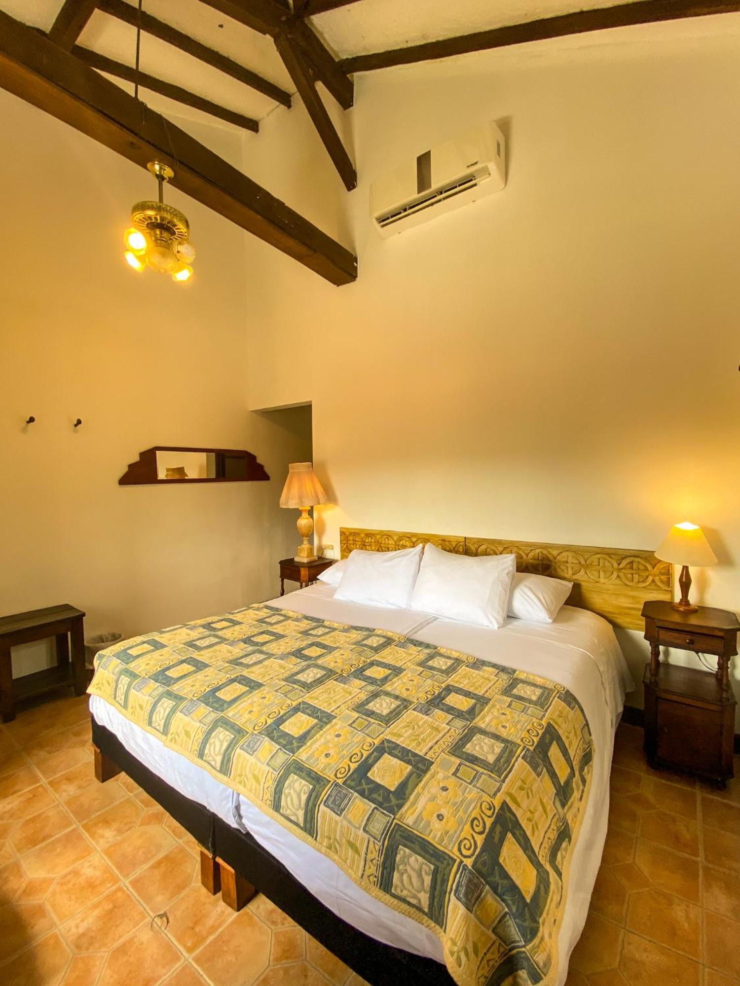 Hotel Mariscal Robledo Santa Fe de Antioquia Exterior photo